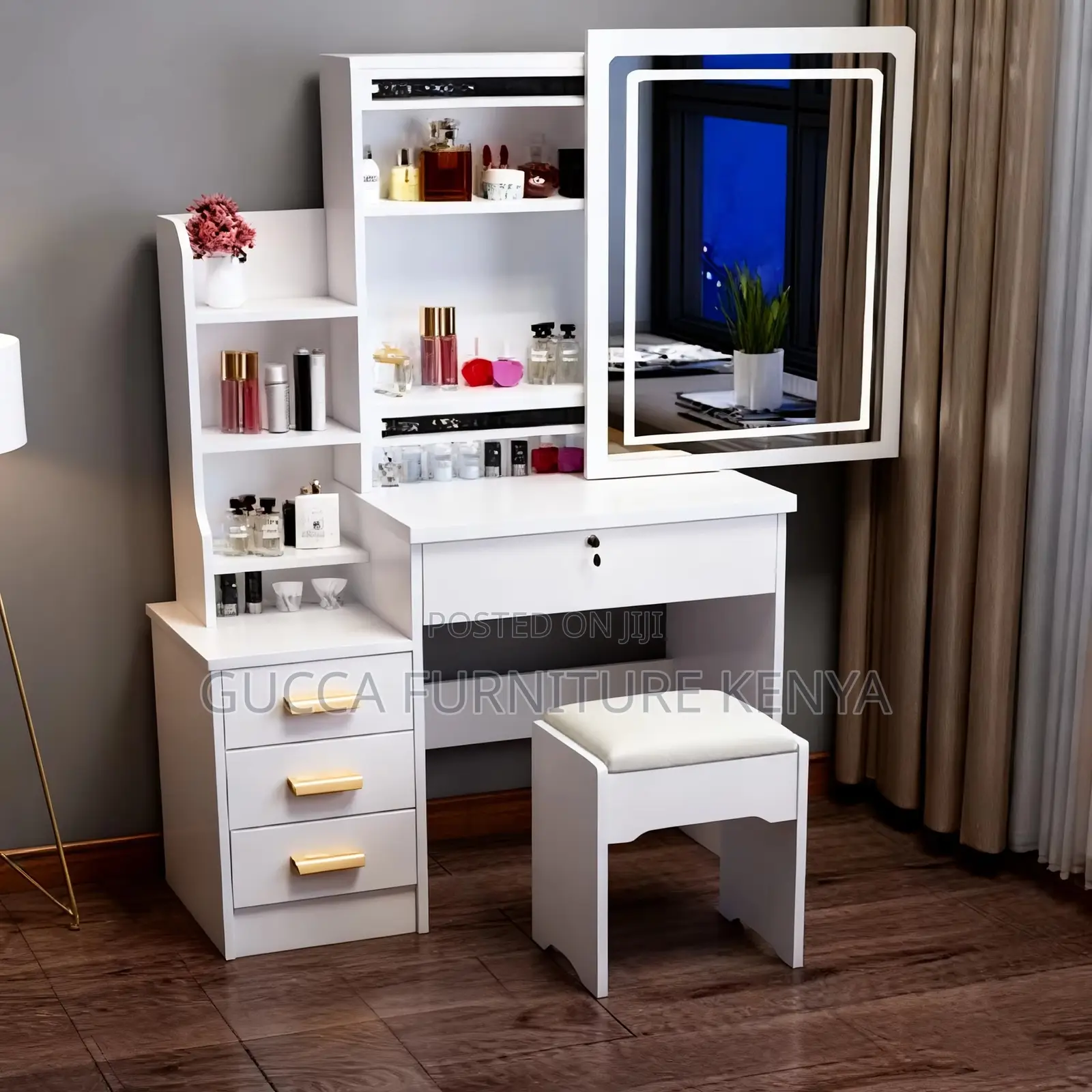 White Wooden Bedroom Dressing Table