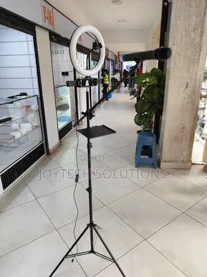 Podcast Phone Stand Light.
