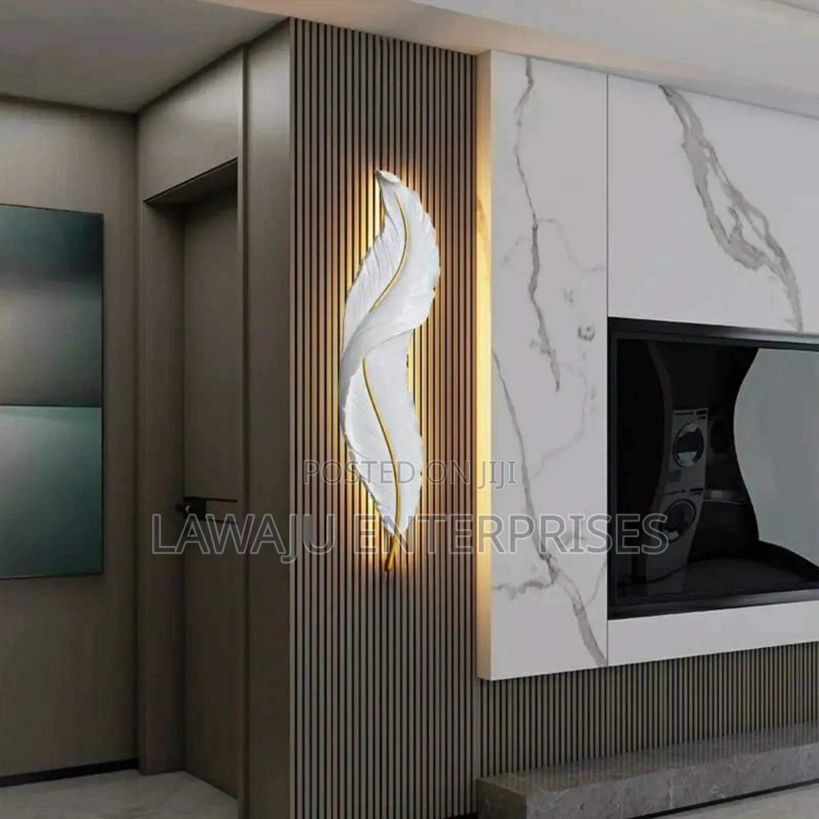 Hanging Feather  Wall Lamp