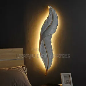 Hanging Feather  Wall Lamp
