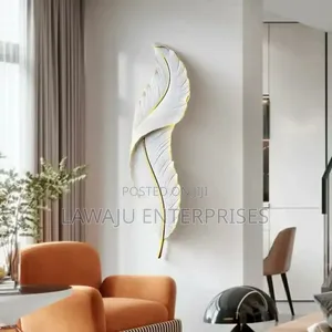 Hanging Feather  Wall Lamp