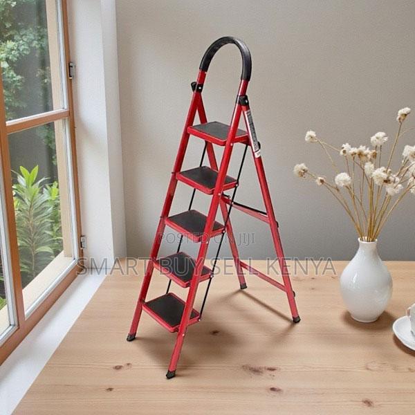 High Quality Foldable Aluminum Strong Grip 5 Step Ladder Stepladder - main view