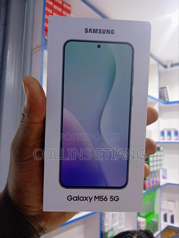New Samsung Galaxy M56 5G 256 GB Gray - thumbnail 2