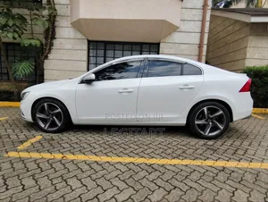 Volvo S60 T6 R-Design Platinum AWD 2017 White