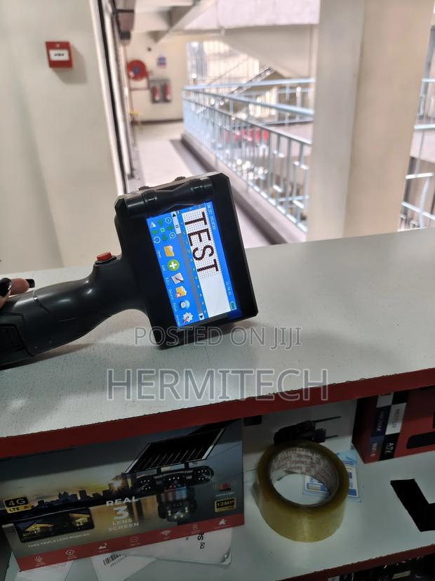 Hand Size Handheld Inkjet Printer With Quick Drying Ink Cartridges - main view