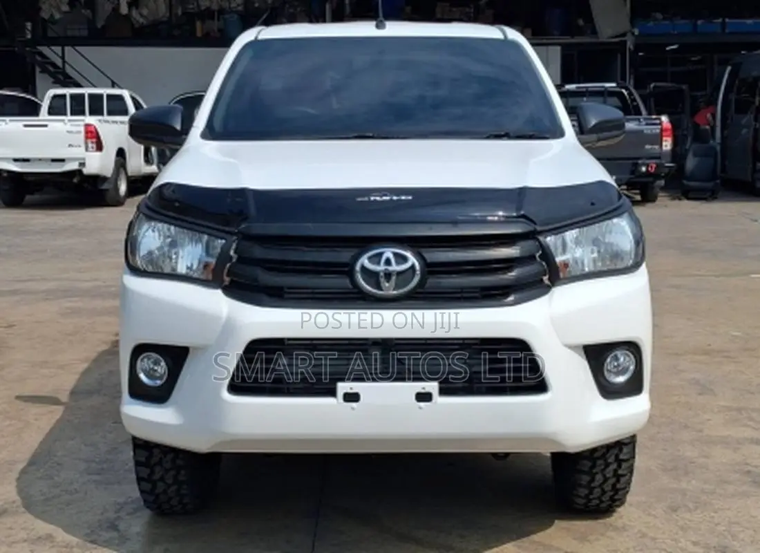 Toyota Hilux Revo Single Cab Deisel 2.4 RWD 2019 White