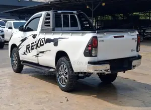 Toyota Hilux Revo Single Cab Deisel 2.4 RWD 2019 White