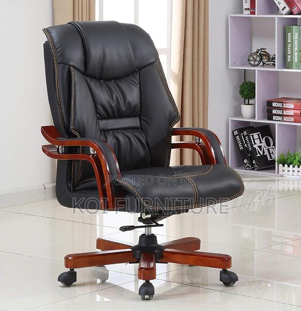 Office Chair : Leather Director's Executive Office Seat - thumbnail 7