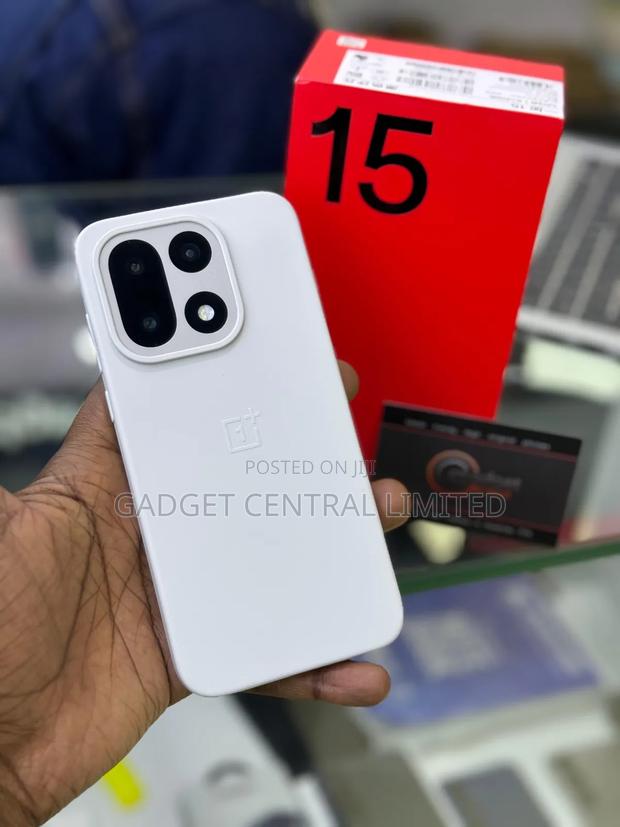 New OnePlus 15 1 TB White - main view