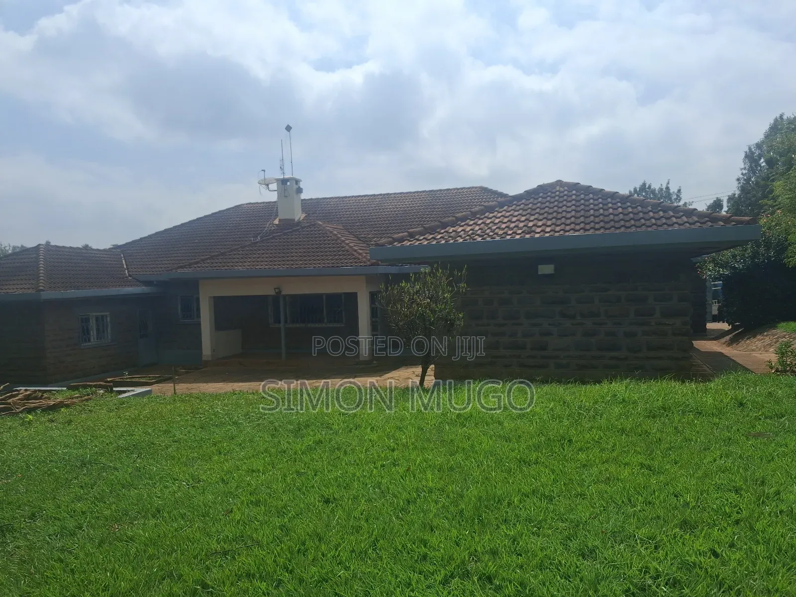 5bdrm Bungalow in Runda for rent