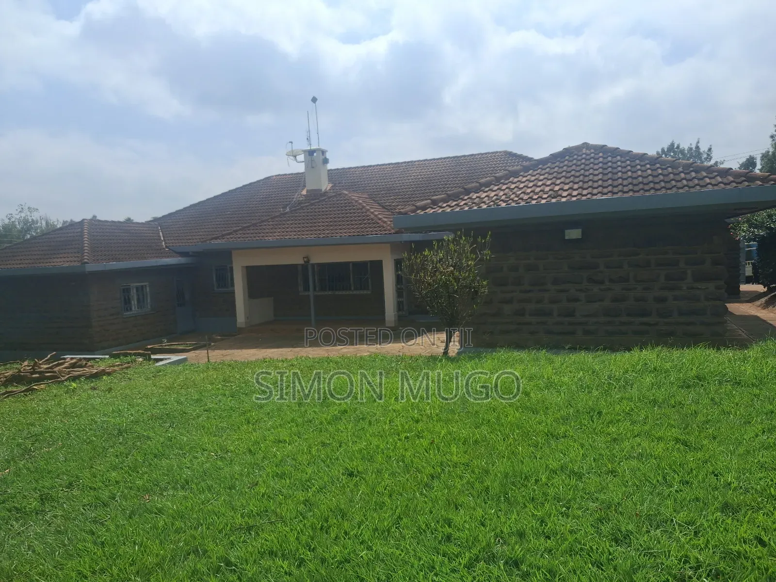 5bdrm Bungalow in Runda for rent