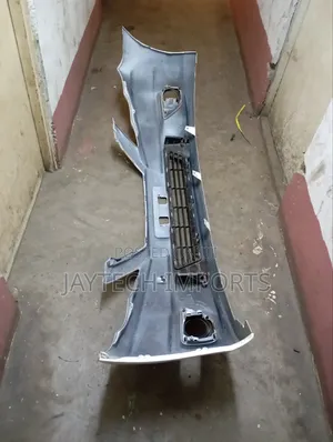 Mark X 2013 Frontbumper