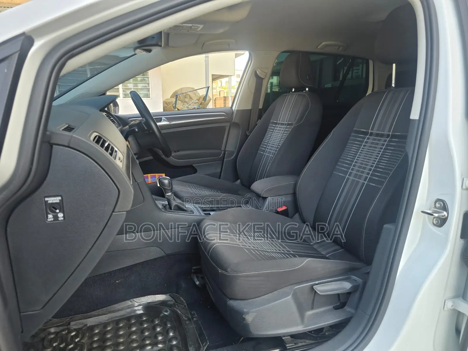 Volkswagen Golf 2016 White