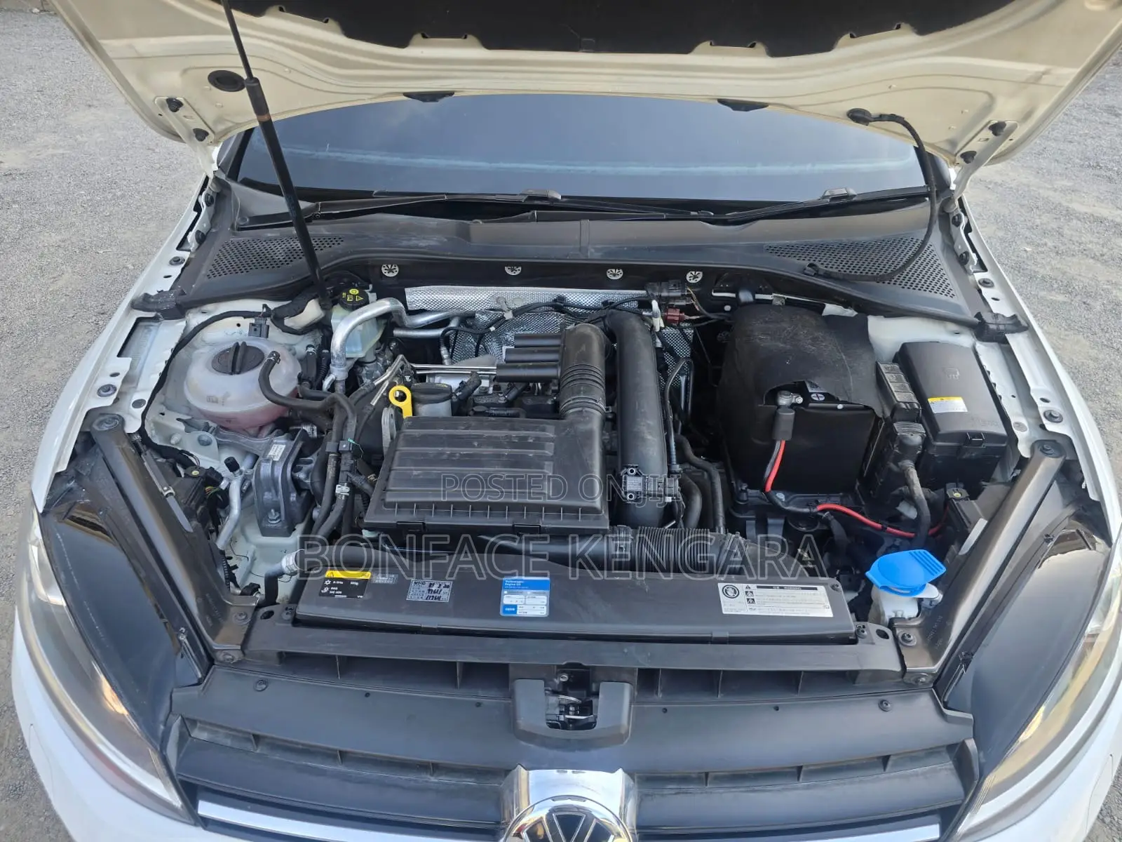 Volkswagen Golf 2016 White