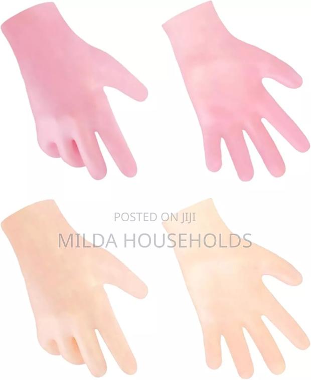 Silicone Moisturised Gloves