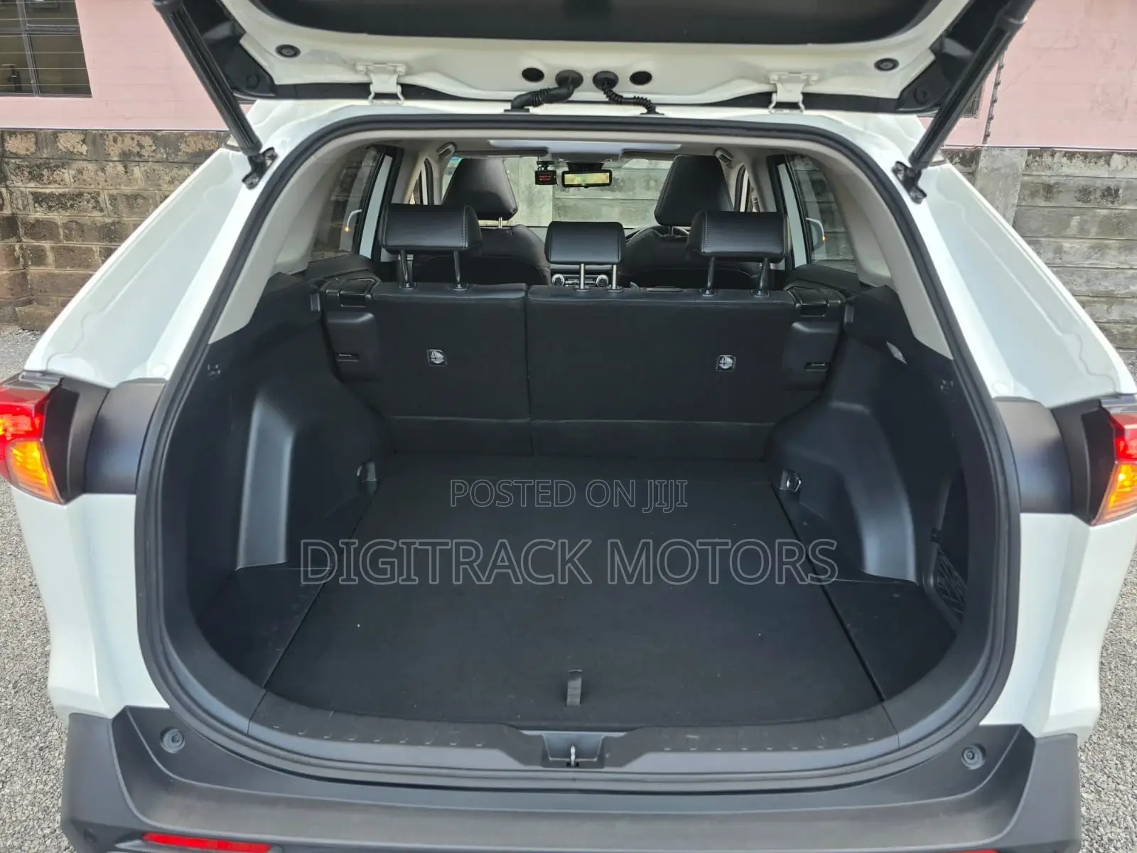Toyota RAV4 2020 White