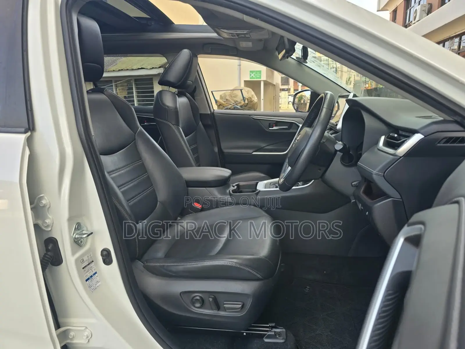 Toyota RAV4 2020 White