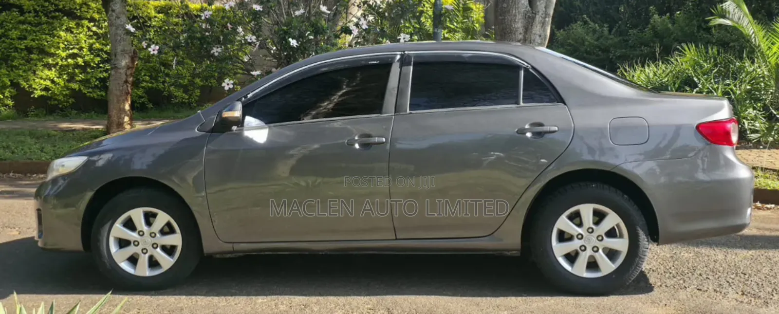 Toyota Corolla 2012 Gray