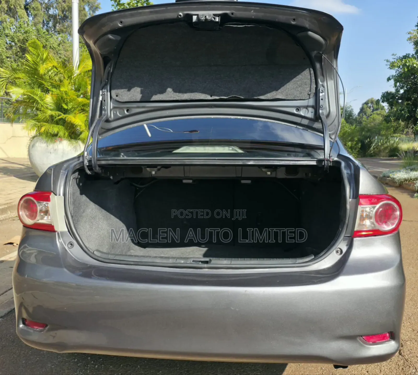 Toyota Corolla 2012 Gray