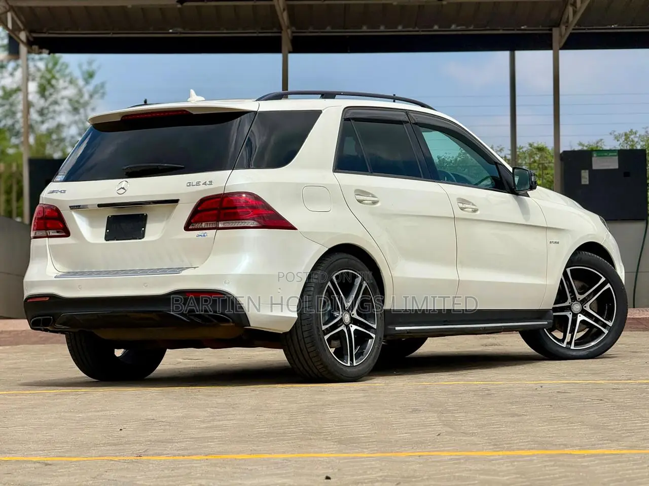 Mercedes-Benz GLE-Class AMG GLE 43 4MATIC 2016 White