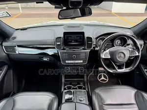 Mercedes-Benz GLE-Class AMG GLE 43 4MATIC 2016