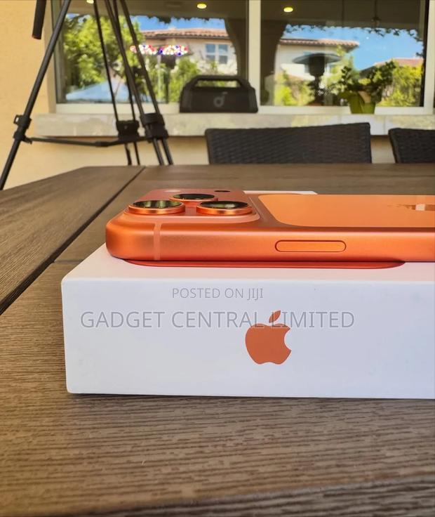 New Apple iPhone 17 Pro Max 512 GB Orange - thumbnail 2