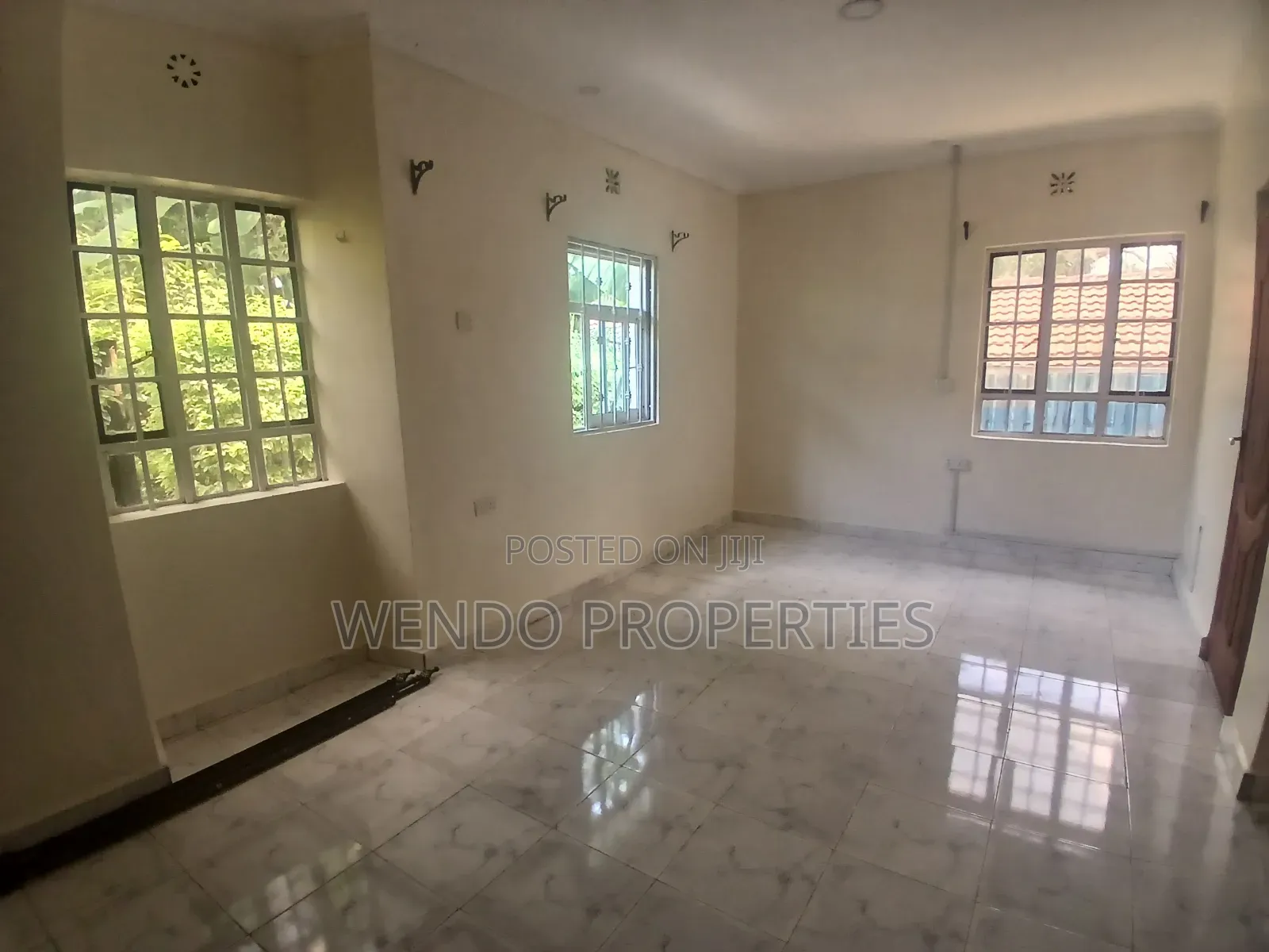 3bdrm Bungalow in Karen C for rent