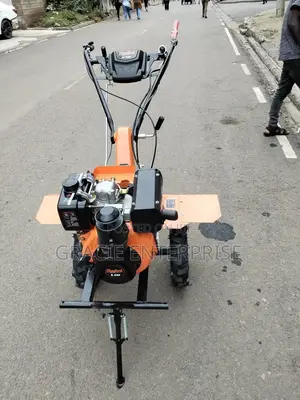 Walk Behind Tractor/ Power Tiller