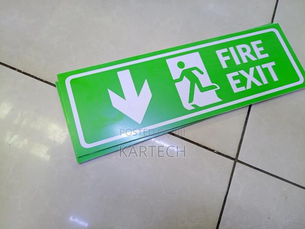 Led Fire Exit Emergency Sign With Direction Arrow