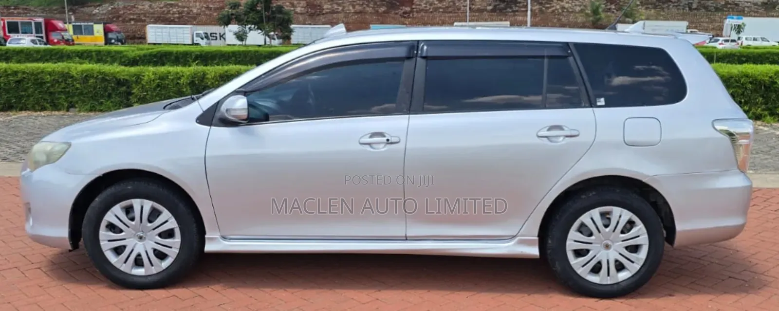 Toyota Corolla Fielder 2010 Silver
