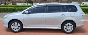 Toyota Corolla Fielder 2010 Silver