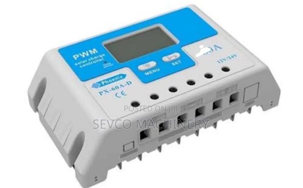 Heavy Duty Digital Solar Charge Controller 15ah - main view