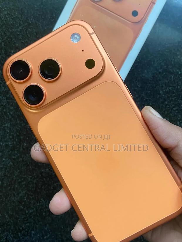 New Apple iPhone 17 Pro Max 256 GB Orange - main view