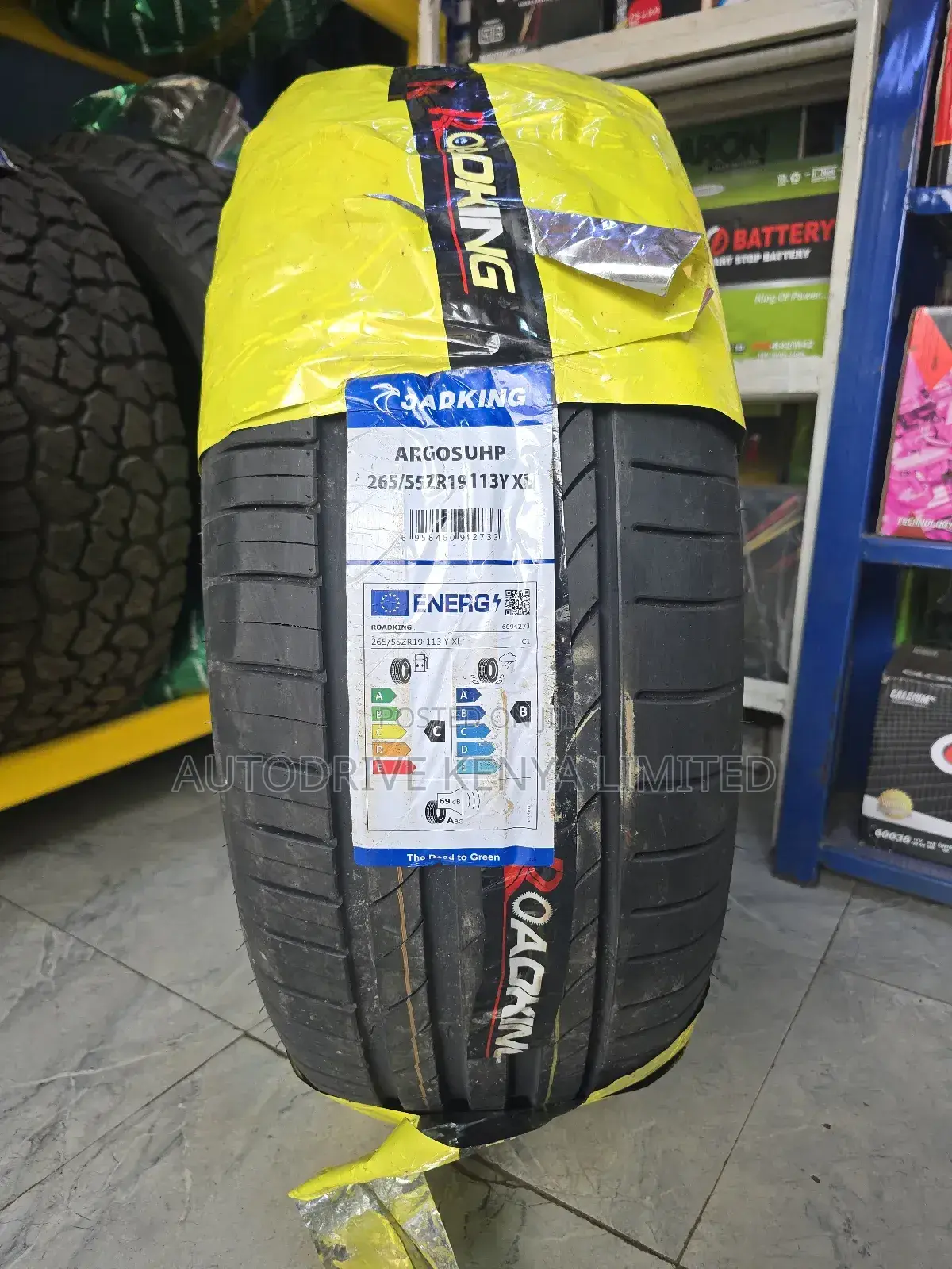 265/55r19 Roadking Tire