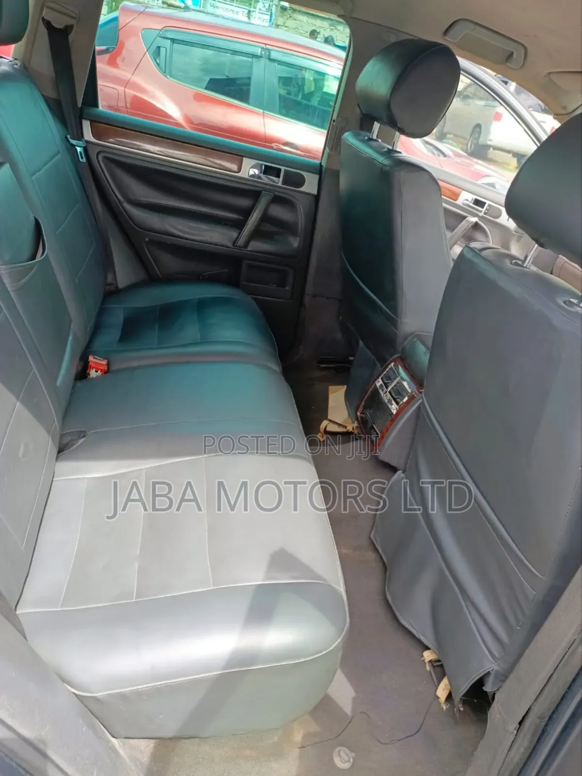 Volkswagen Touareg 2004 Gray