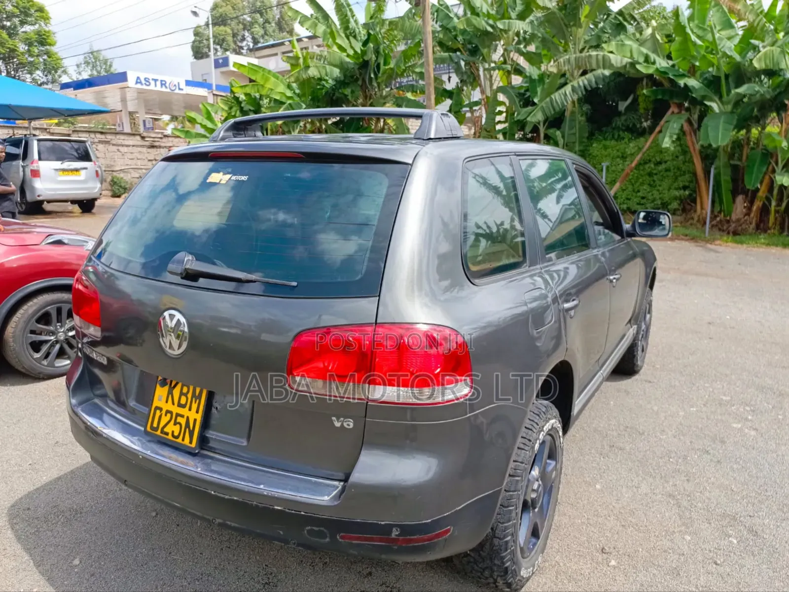 Volkswagen Touareg 2004 Gray