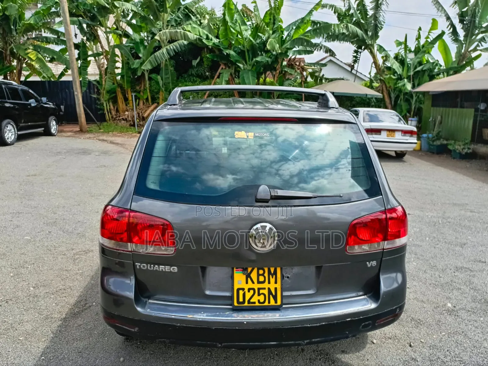 Volkswagen Touareg 2004 Gray
