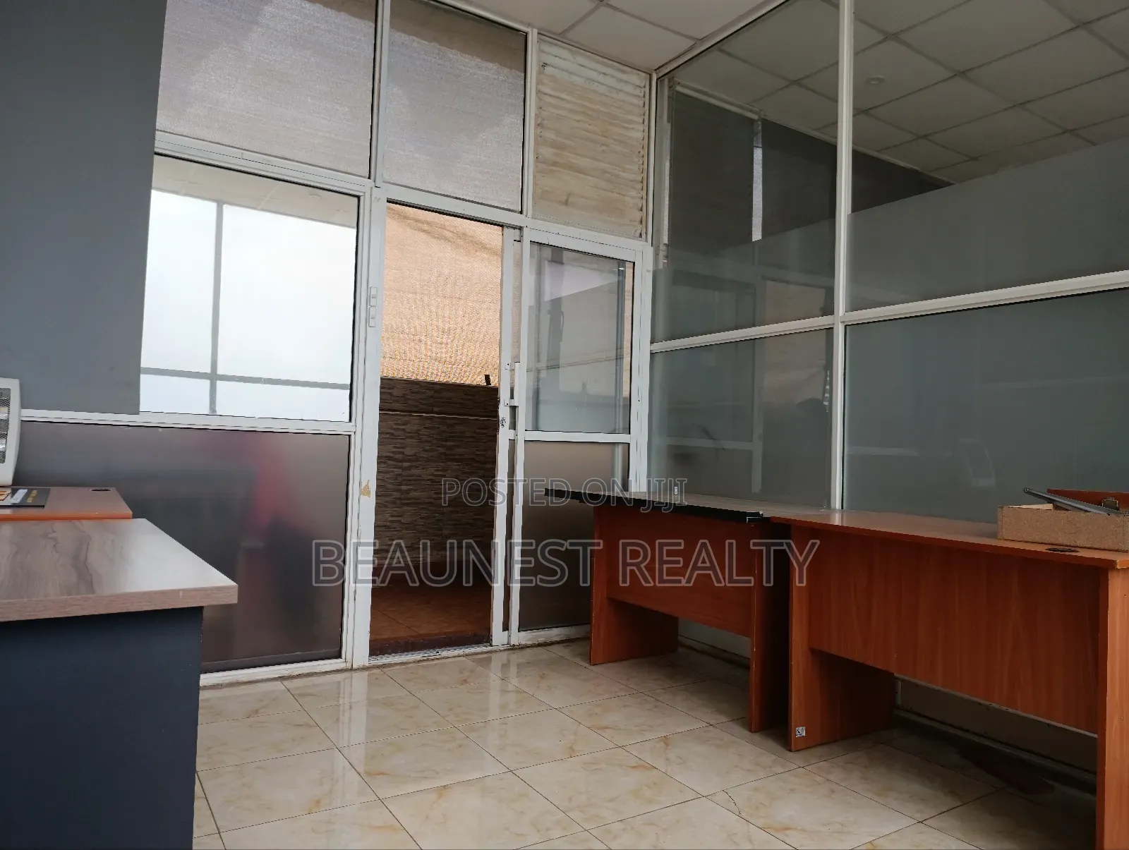 Office to Let
