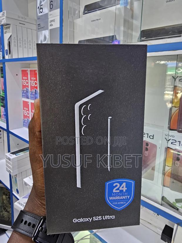 New Samsung Galaxy S25 Ultra 256 GB Black - main view