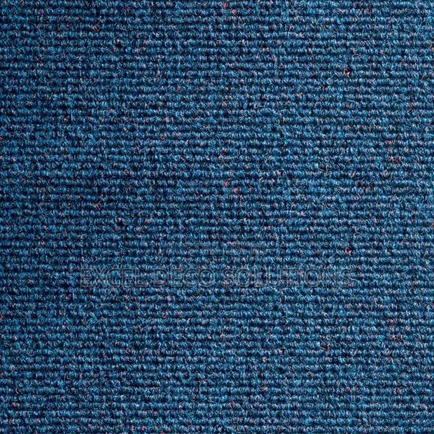 High Quality Office Carpet Tiles – Plain Design for Corporate Use