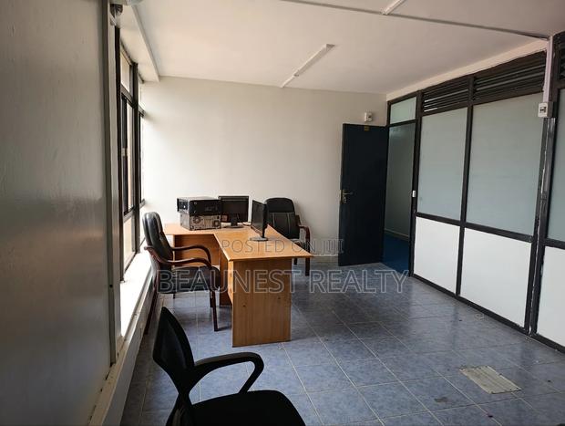 Executive Office to Let - thumbnail 5