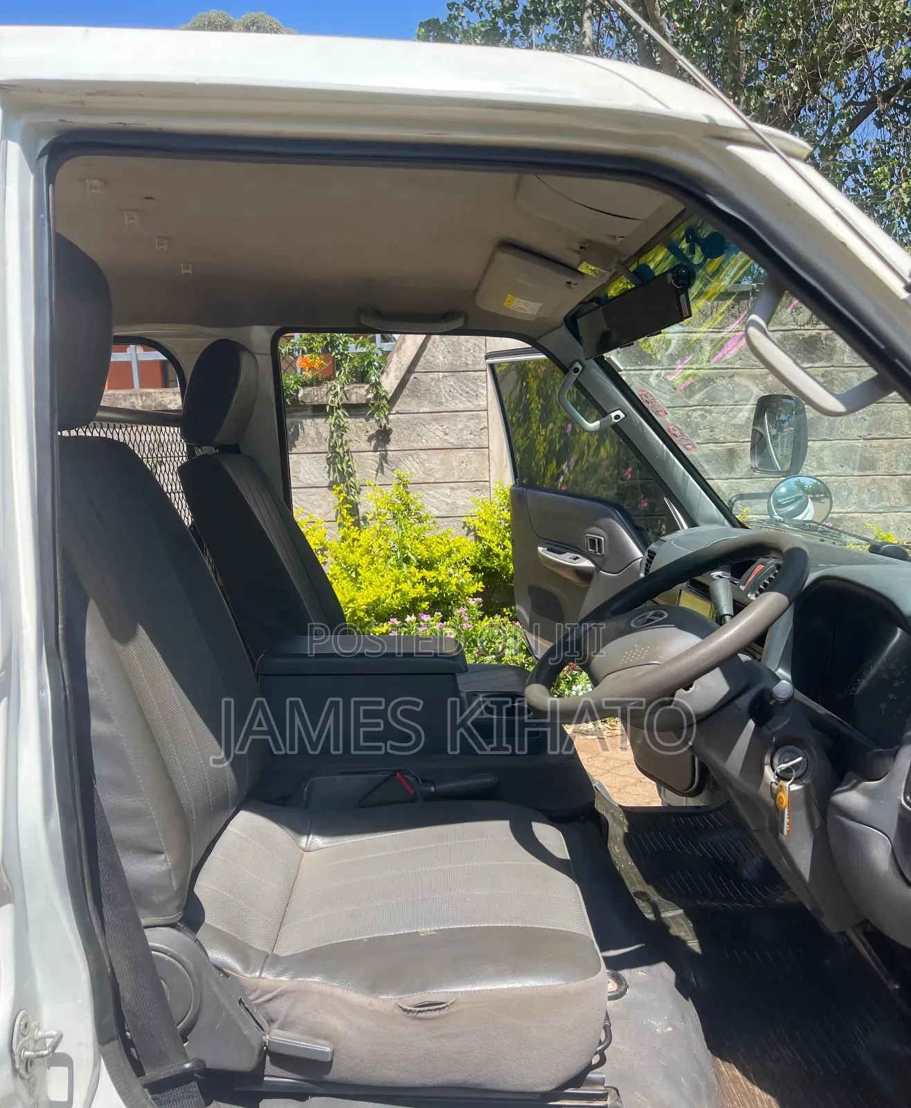 Mazda B-series 2015 White