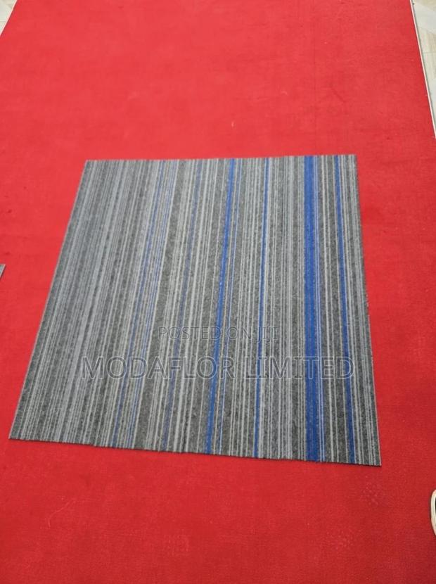 Modular Carpet Tiles – Smart Flooring for Busy Spaces - main view