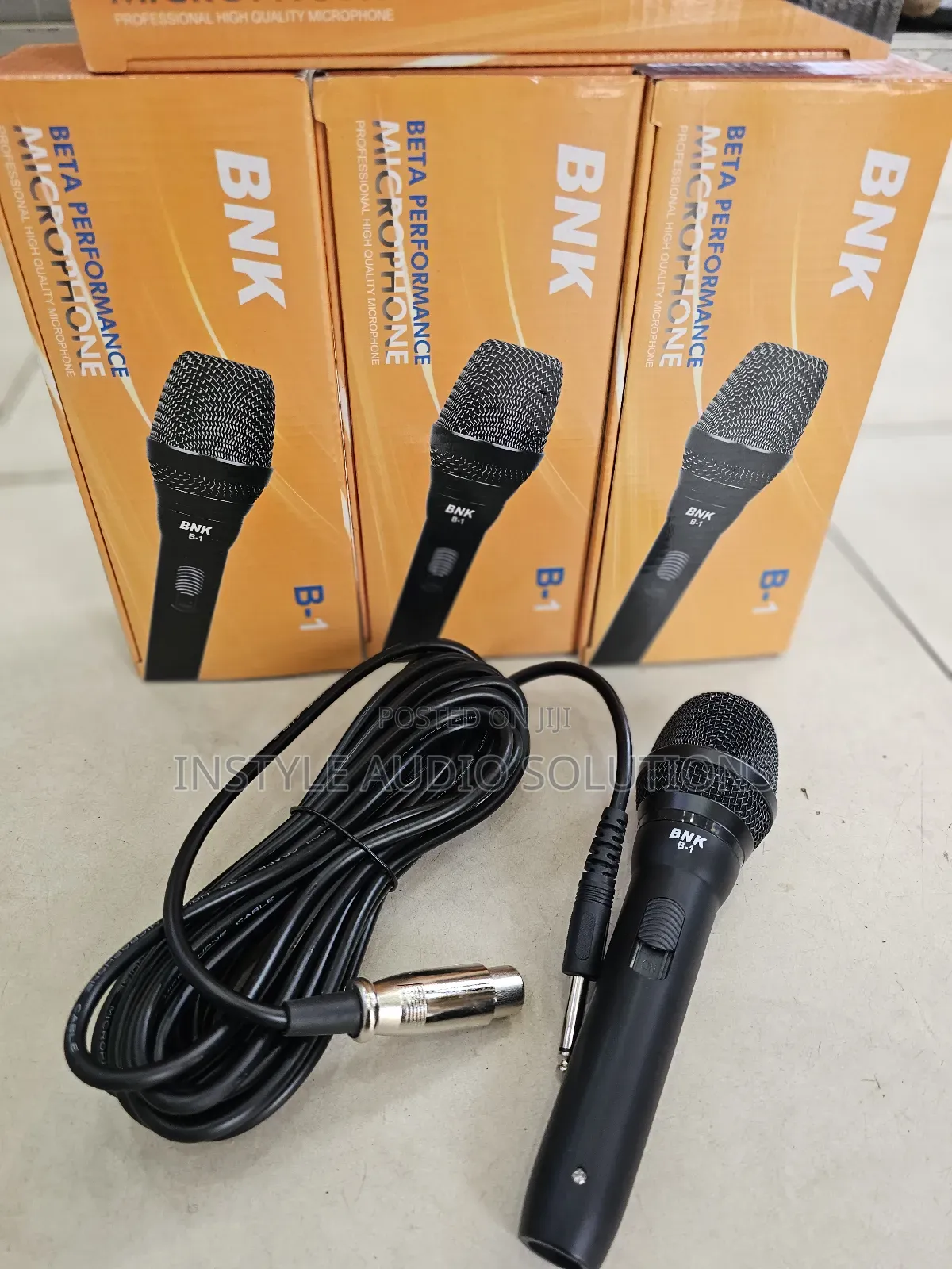 B1 Dynamic High-Quality Wired Microphone With 10 Meters Cable