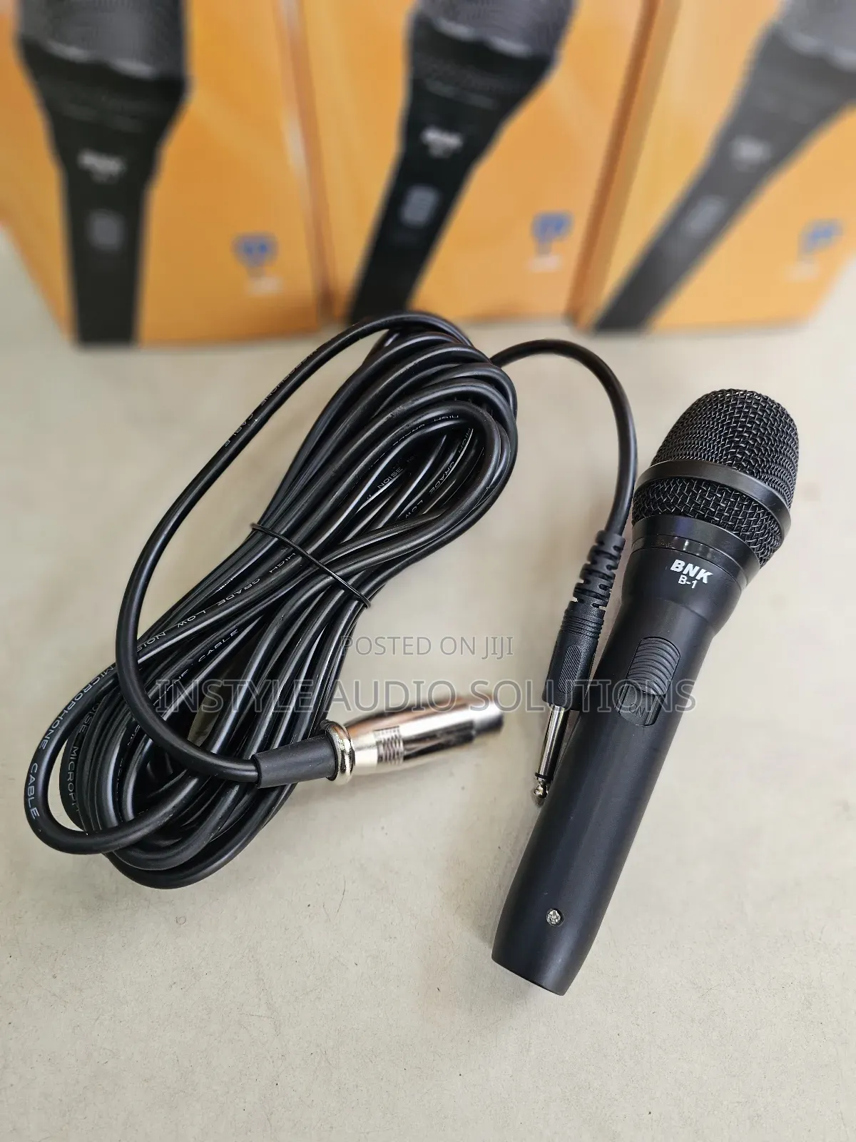 B1 Dynamic High-Quality Wired Microphone With 10 Meters Cable