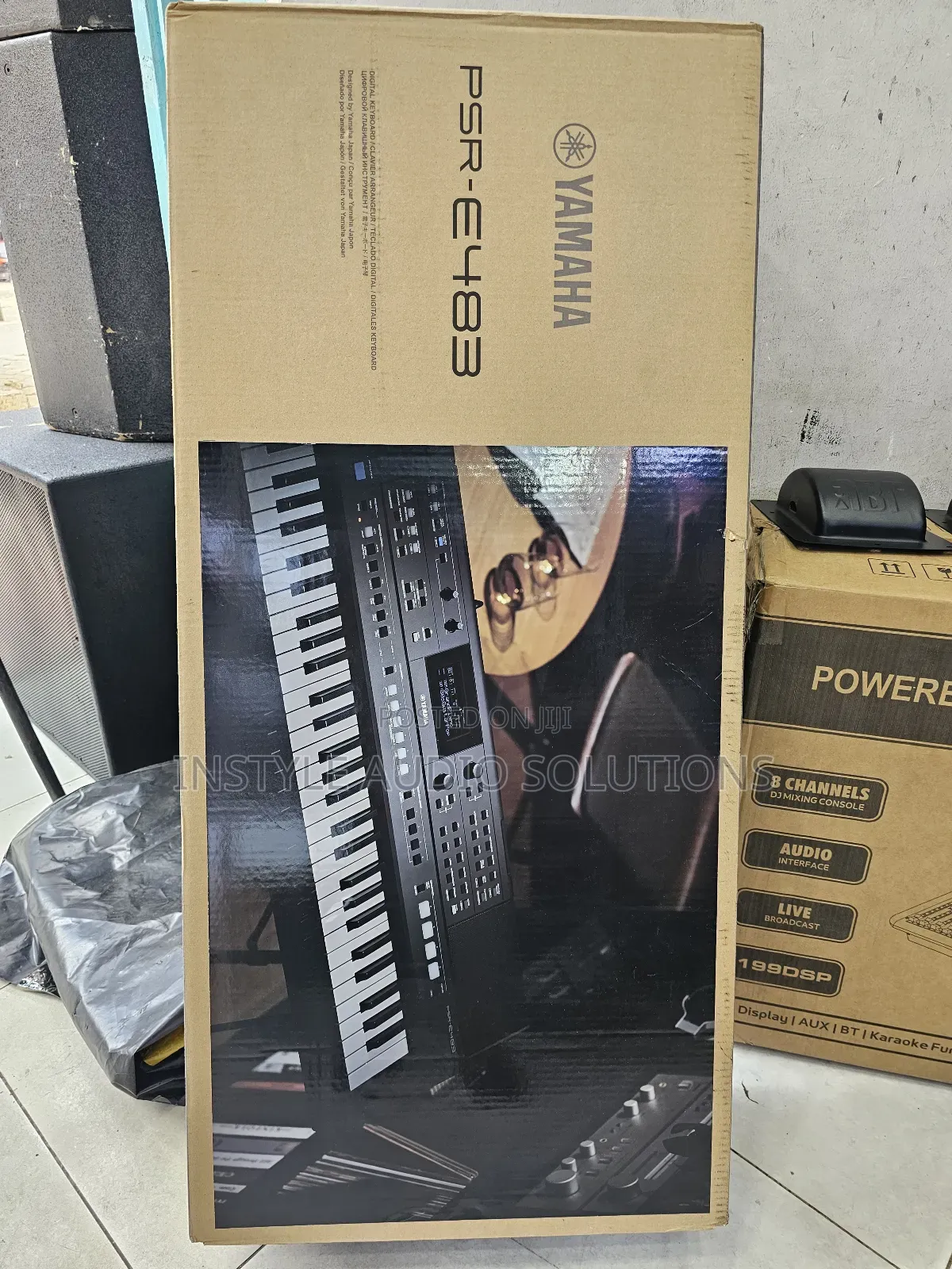 New Model Yamaha PSR E483 Professional Keyboard Complete With Adapter