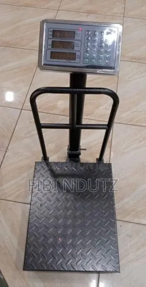 Digital Weighing Machine/150kgs With Guard at 4000