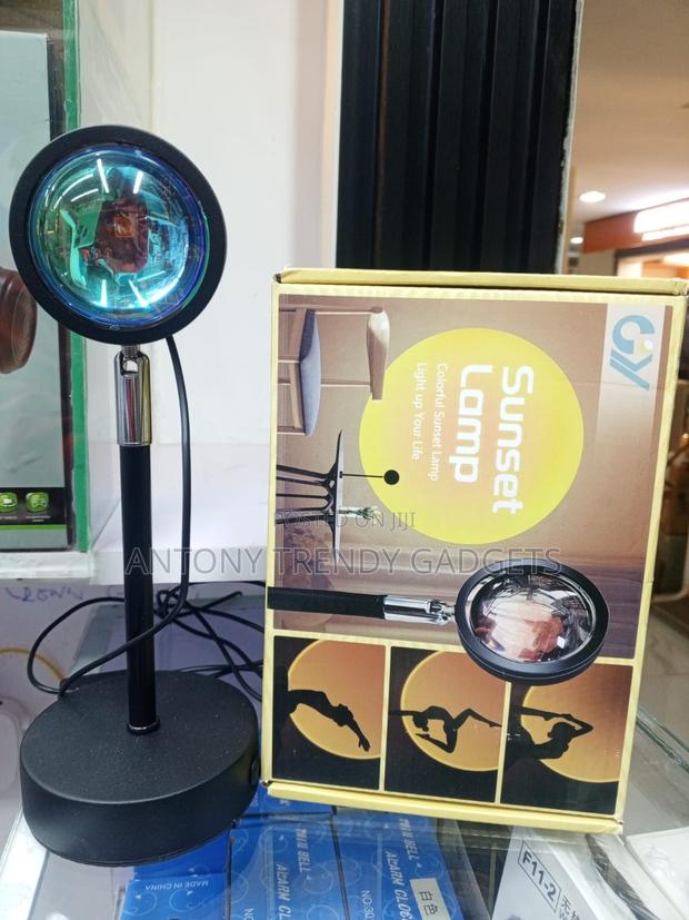 Sunset Led Lamp With Adjustable Angle And Color Modes - thumbnail 2