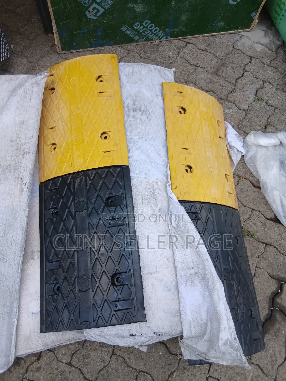 Rubber Speed Bumps (Yellow & Black)