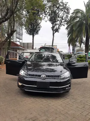 Volkswagen Golf 2017 Black